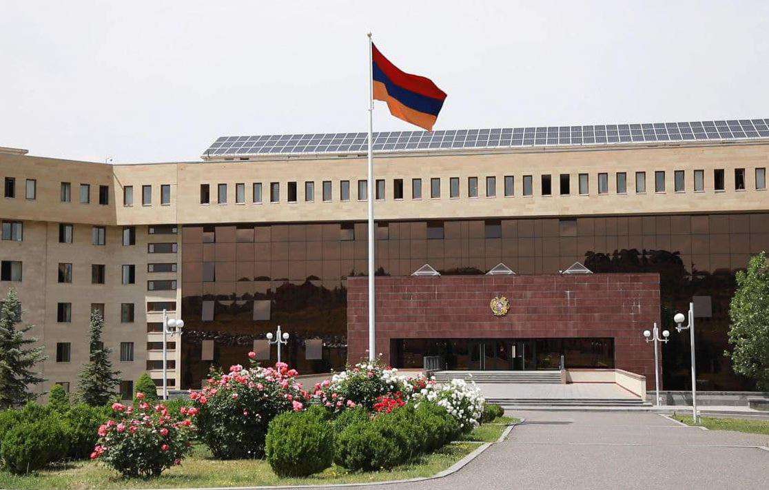 Прервана связь с 2 военнослужащими ВС РА. Министерство обороны