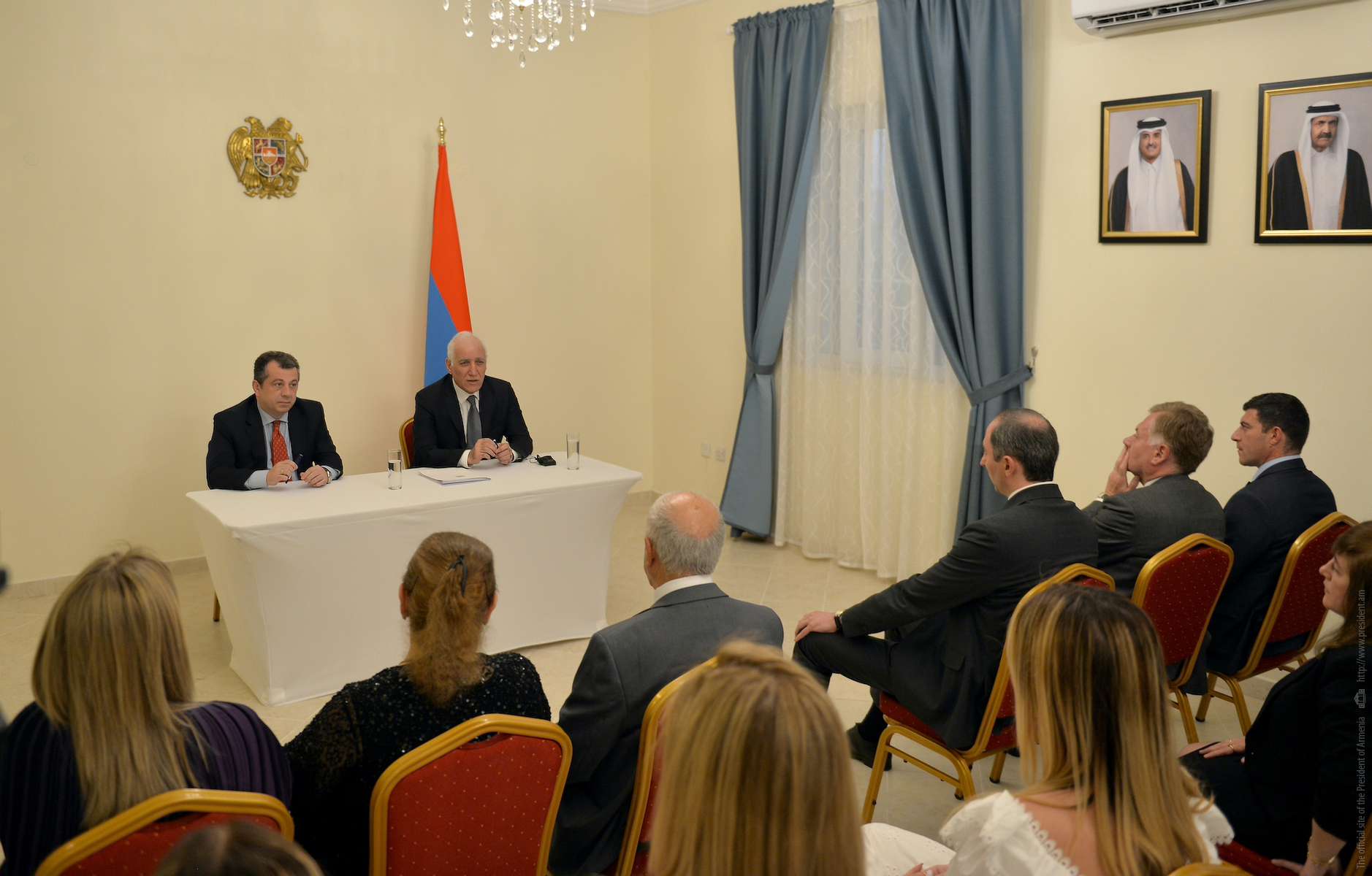 Khachaturyan met with representatives of the Armenian community of Qatar