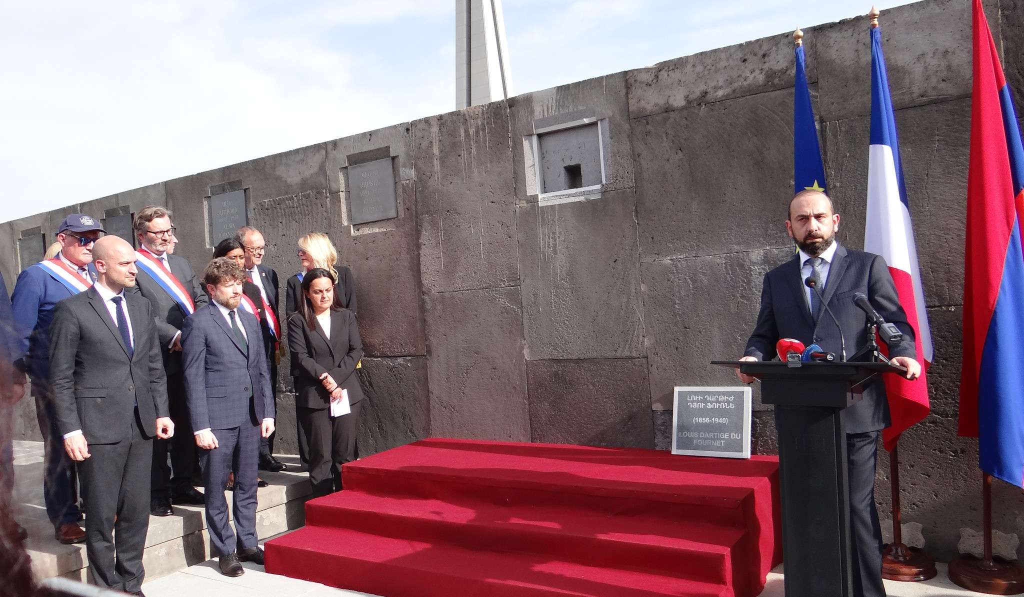 Տեղի է ունեցել 4000 հայի փրկած ֆրանսիացի Ֆուռնեի հուշաքարի հանդիսավոր բացումը