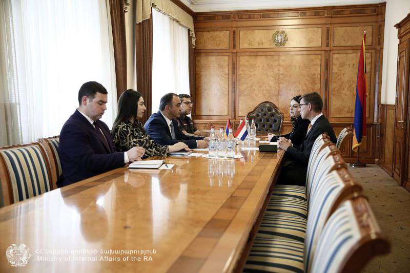 Վահե Ղազարյանն ընդունել է Նիդերլանդների դեսպանին
