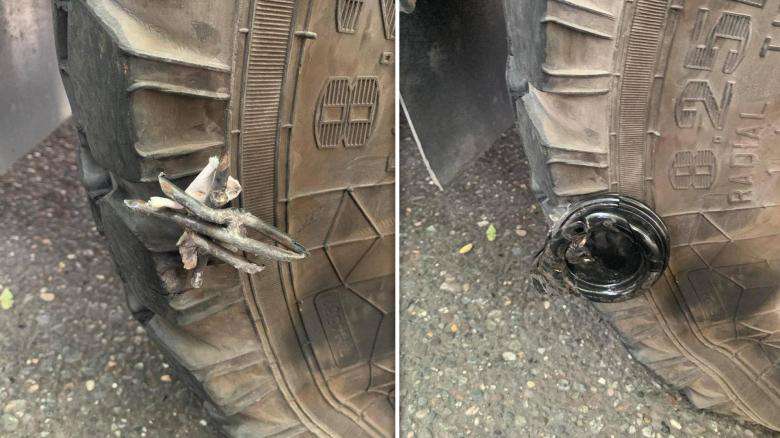 Ակցիայի մասնակիցները ծակել են ոստիկանության մեքենաների անվադողերը