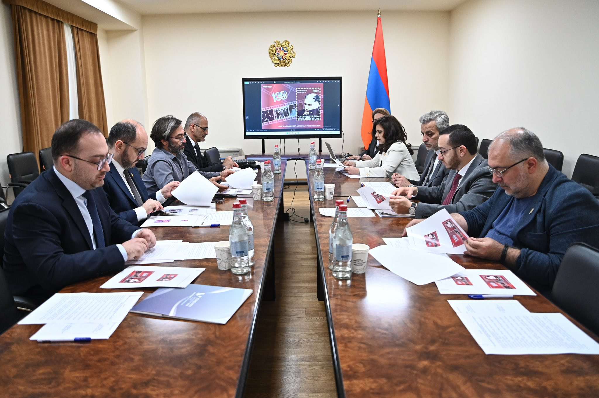 Ներկայացվել են փոստային վճարման պետական նշանների 9 թեմաների էսքիզները