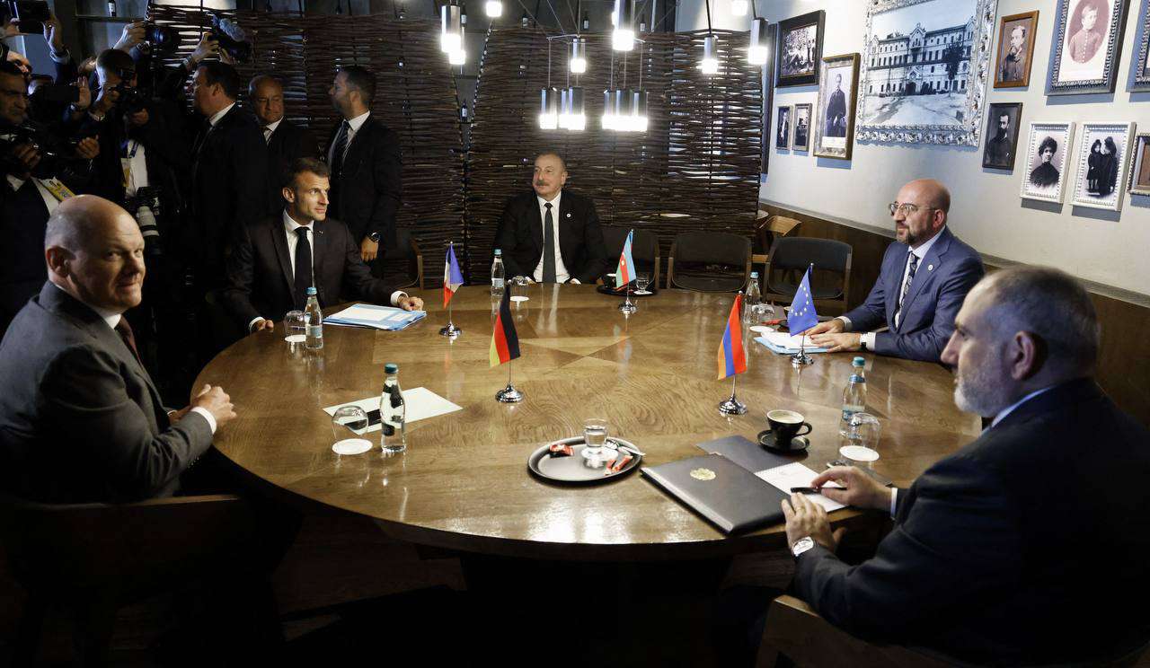 Pashinyan-Aliev-Michel-Macron-Sholz five-way meeting ended in Chisinau