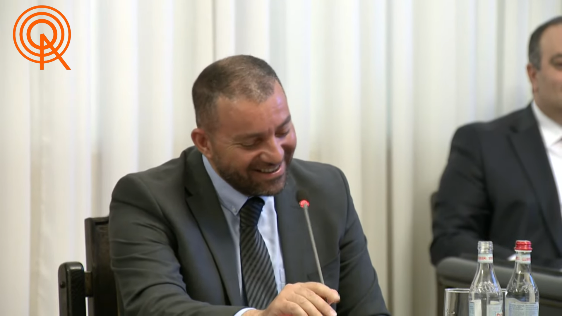 «Я также являюсь бенефициаром этой программы, но не знал об этом». Керобян не был в курсе новой программы, представленной премьер-министром