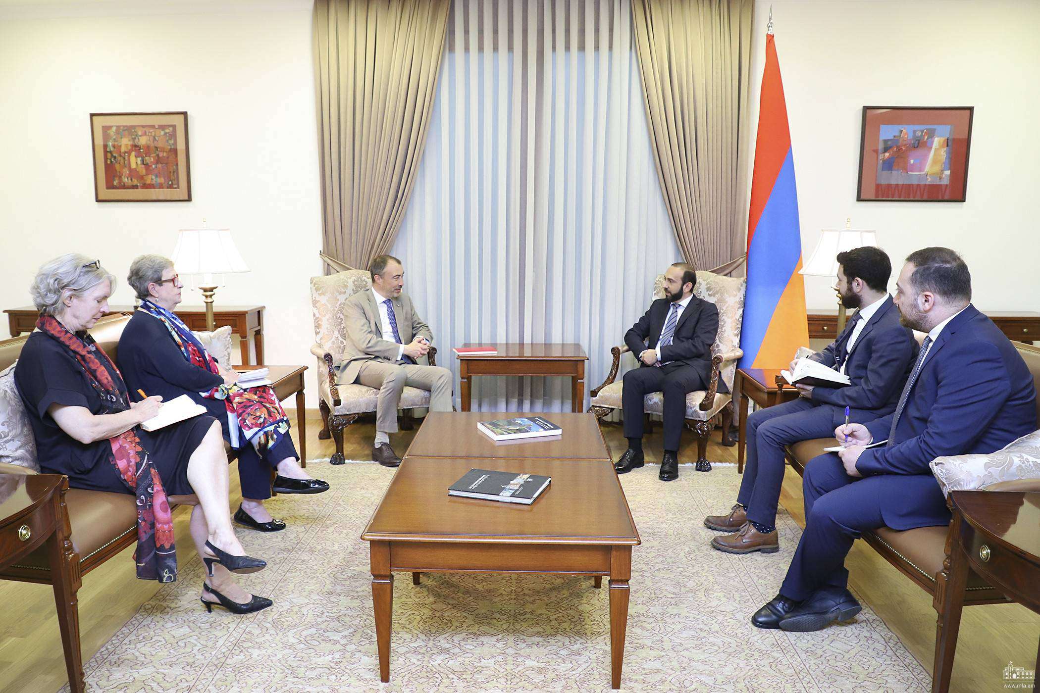 Глава МИД Армении принял спецпредставителя ЕС на Южном Кавказе и по кризису в Грузии