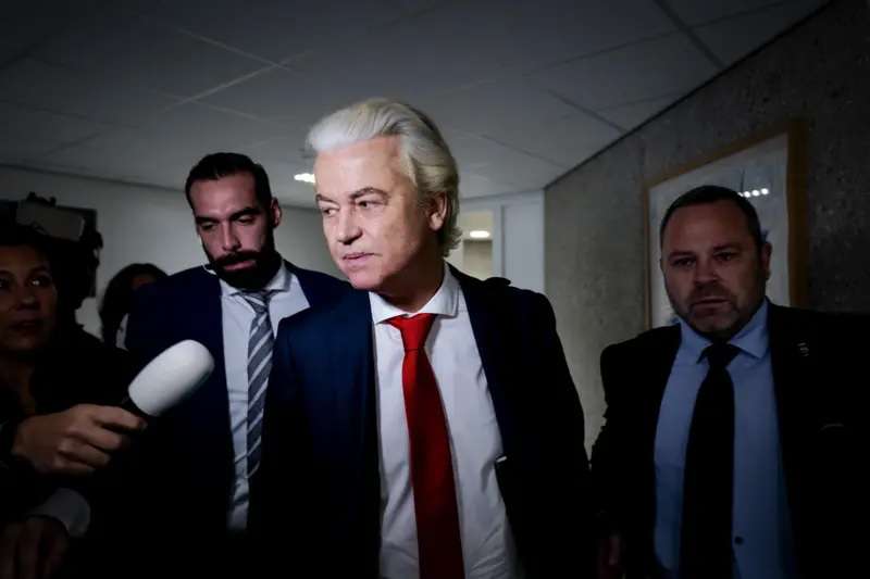 Նիդերլանդների իշխող կոալիցիան փլուզվել է