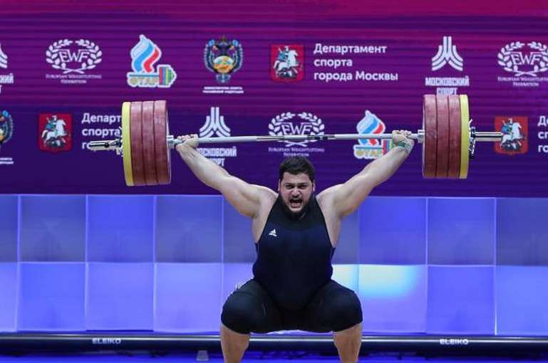 Вараздат Лалаян – серебряный призер чемпионата Европы по тяжелой атлетике, а Гор Минасян – бронзовый призер, грузин Лаша Талахадзе – снова чемпион