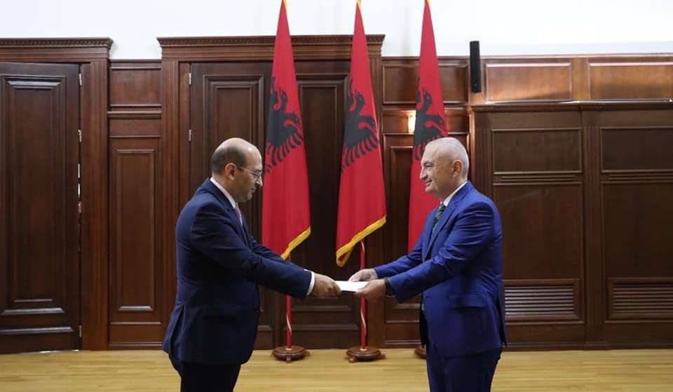 Посол РА Тигран Мкртчян вручил верительные грамоты Президенту Албании