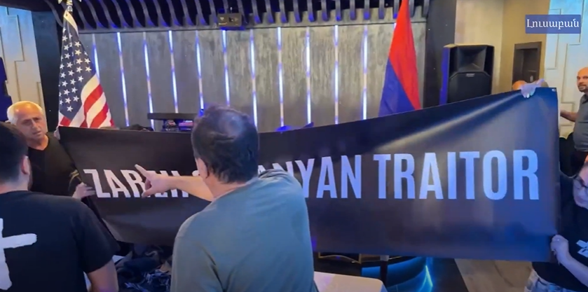 Очередная провокация Дашнакцутюн. Беспорядки во время встречи Заре Синаняна с армянской общиной Лос-Анджелеса