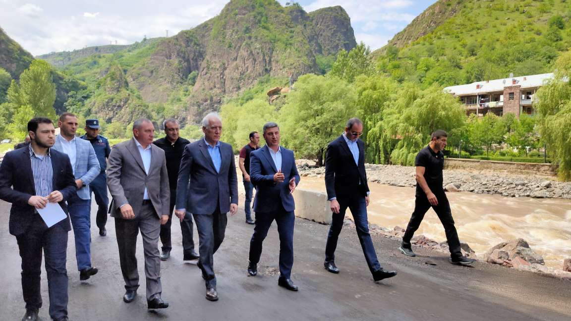 ՀՀ նախագահին են ներկայացվել աղետի գոտում իրականացվող աշխատանքները