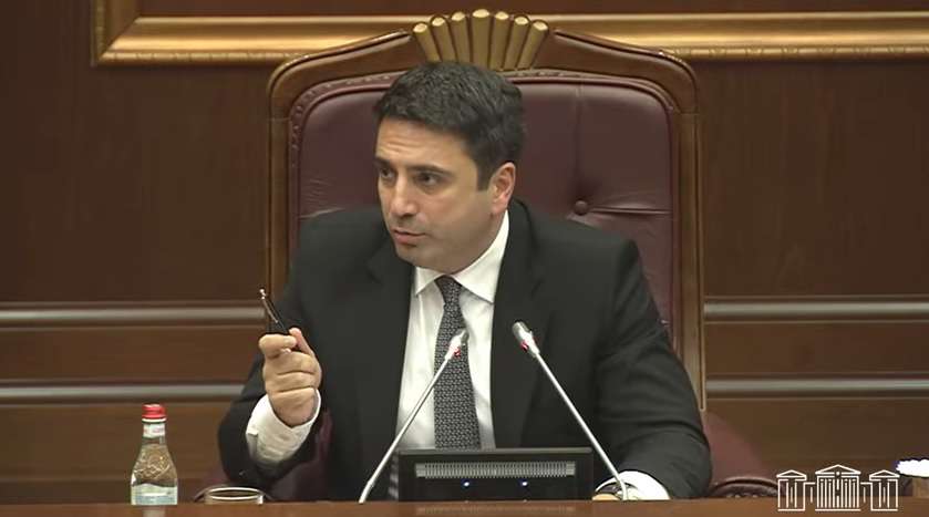 Ալեն Սիմոնյանը խնդրել է սադրանքների չգնալ (ՏԵՍԱՆՅՈՒԹ)