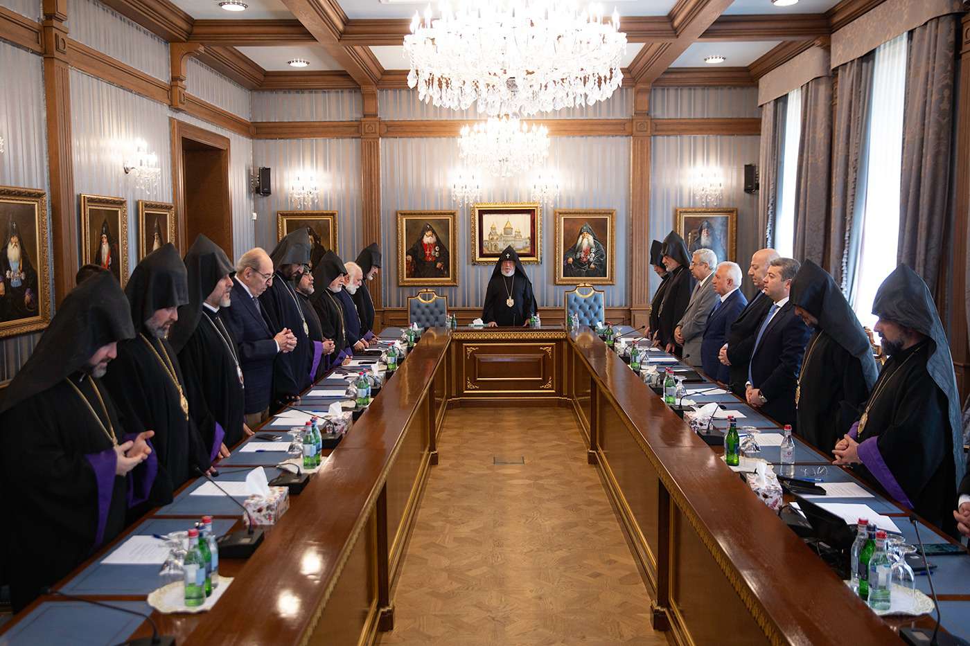 Մեկնարկել է Գերագույն հոգևոր խորհրդի նիստը. կքննարկվեն նաև արտաքին ու ներքաղաքական զարգացումները