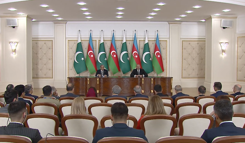 Aliyev presented the details of the Armenian-Azerbaijani peace treaty to the Prime Minister of Pakistan