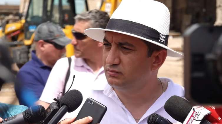 The director assures that they are determined to build the Yeraskh metallurgical plant