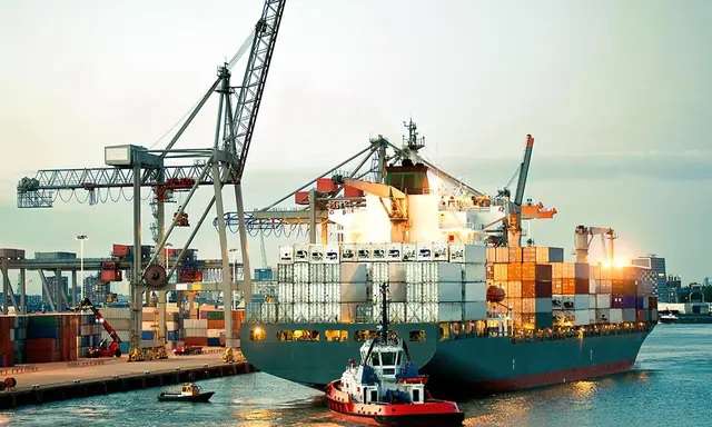 Several cargoes are standing on the roads at the port of Bandar Abbas: Papoyan (VIDEO)