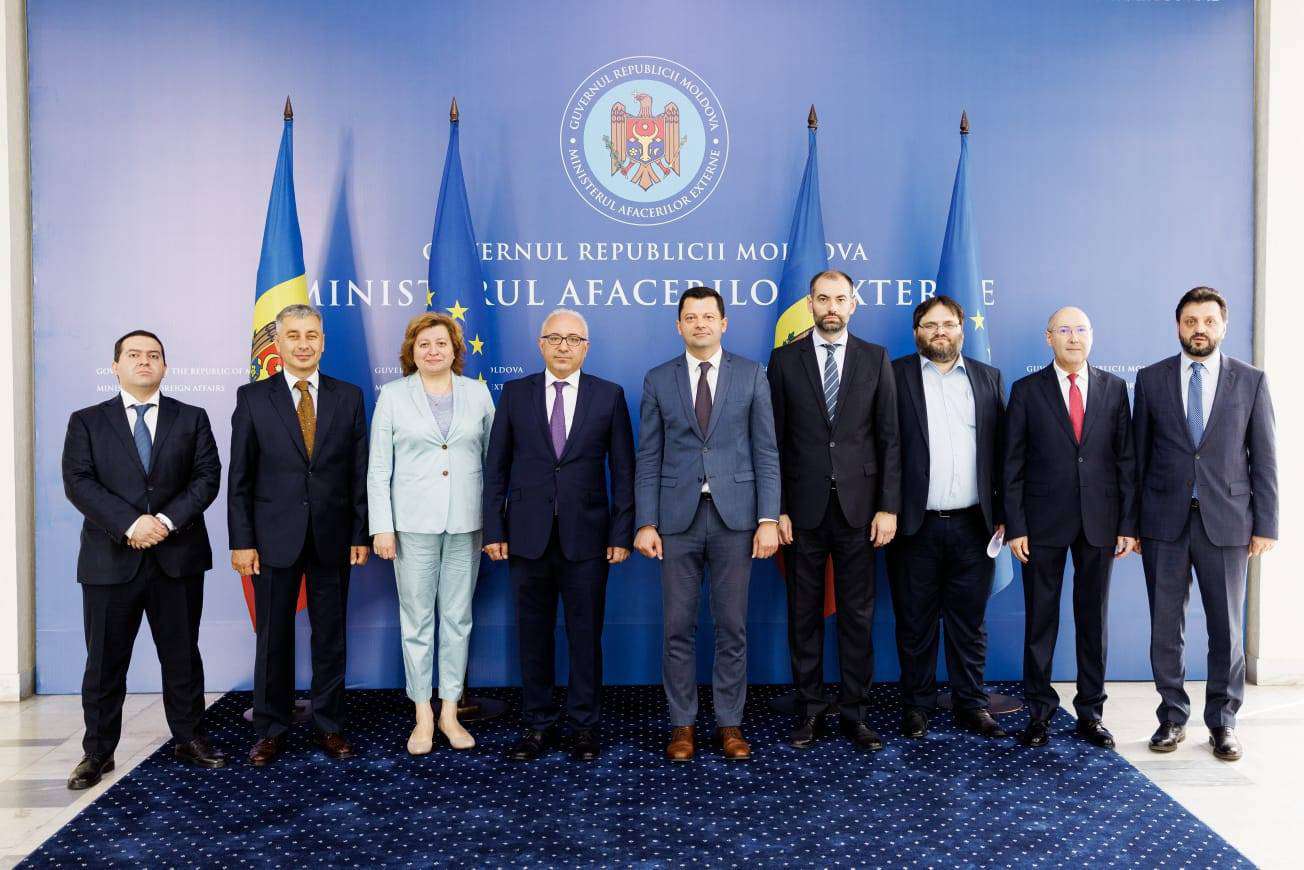 Armenia and Moldova discussed various issues of regional security