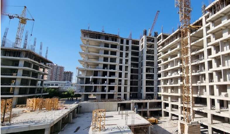 Специалисты Градостроительного комитета проследили за ходом строительства нового жилищного комплекса