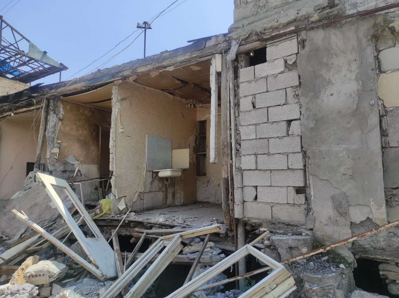 Փլուզում՝ Ղարիբջանյան փողոցում