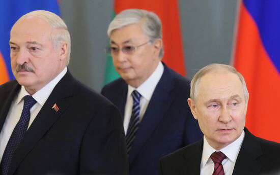 Vladimir Putin had phone calls with Lukashenko and Tokaev