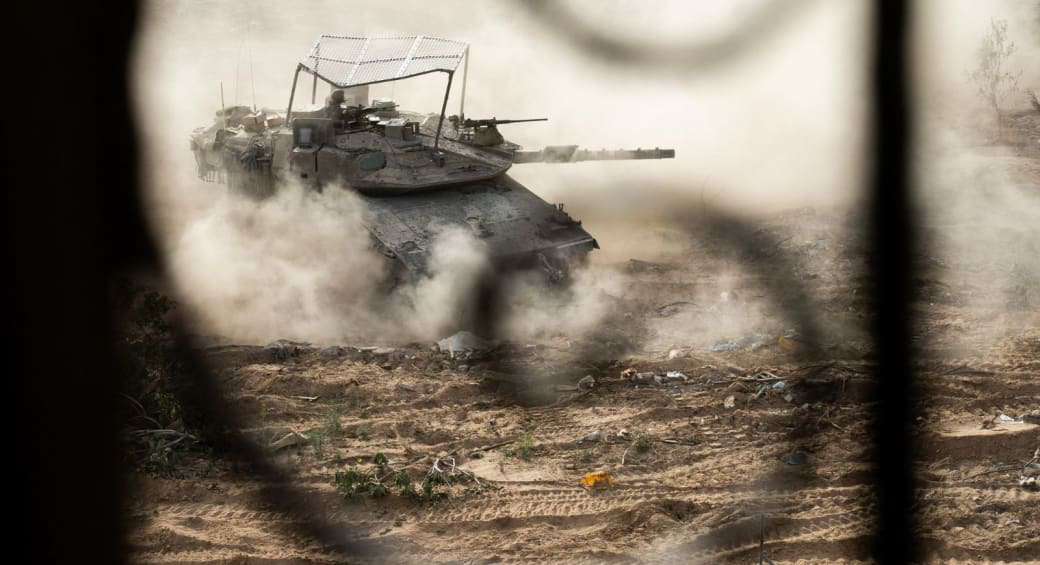 Israeli warplanes attacked Hezbollah positions in Lebanon