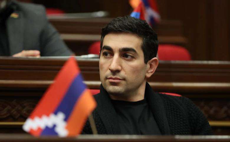 Դատախազությունն ընդունեց, որ Քոչարյանի նկատմամբ բռնություն է եղել