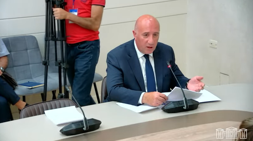 Մենք ժամանակն ենք ավելացնում, որպեսզի երկու եղբայրները կարողանան միասին նույն զորամասում ծառայել. փոխնախարար