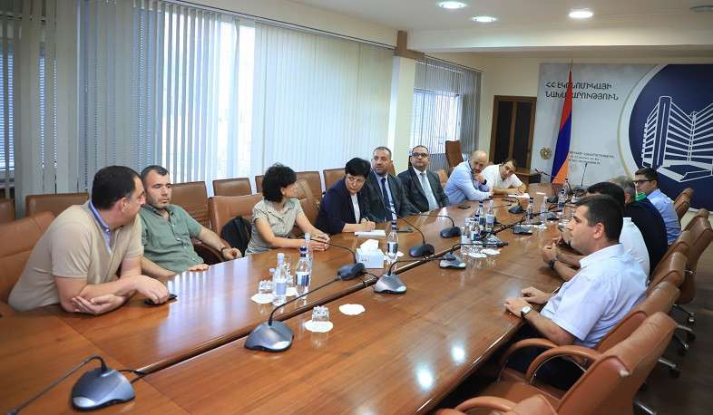 Ваан Керобян и Тигран Хачатрян встретились с бизнесменами