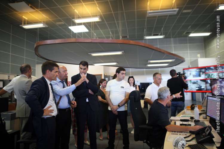 Երևանի քաղաքապետ Հրաչյա Սարգսյանն այցելել է Մարսելի տրանսպորտի կառավարման կենտրոն