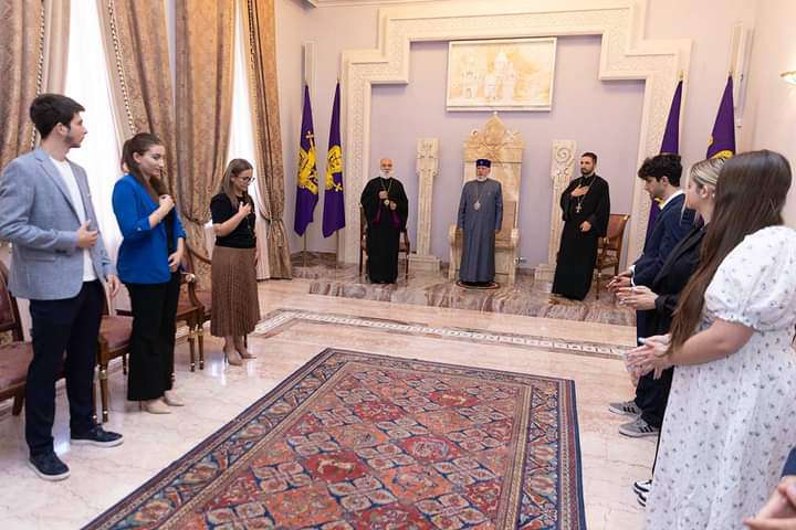 Ամենայն Հայոց Կաթողիկոսն ընդունել է ՀԲԸՄ Գլոբալ առաջնորդության ծրագրի մասնակից ուսանողներին
