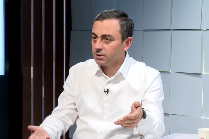 Оппозиция откажется и от других административных должностей в парламенте