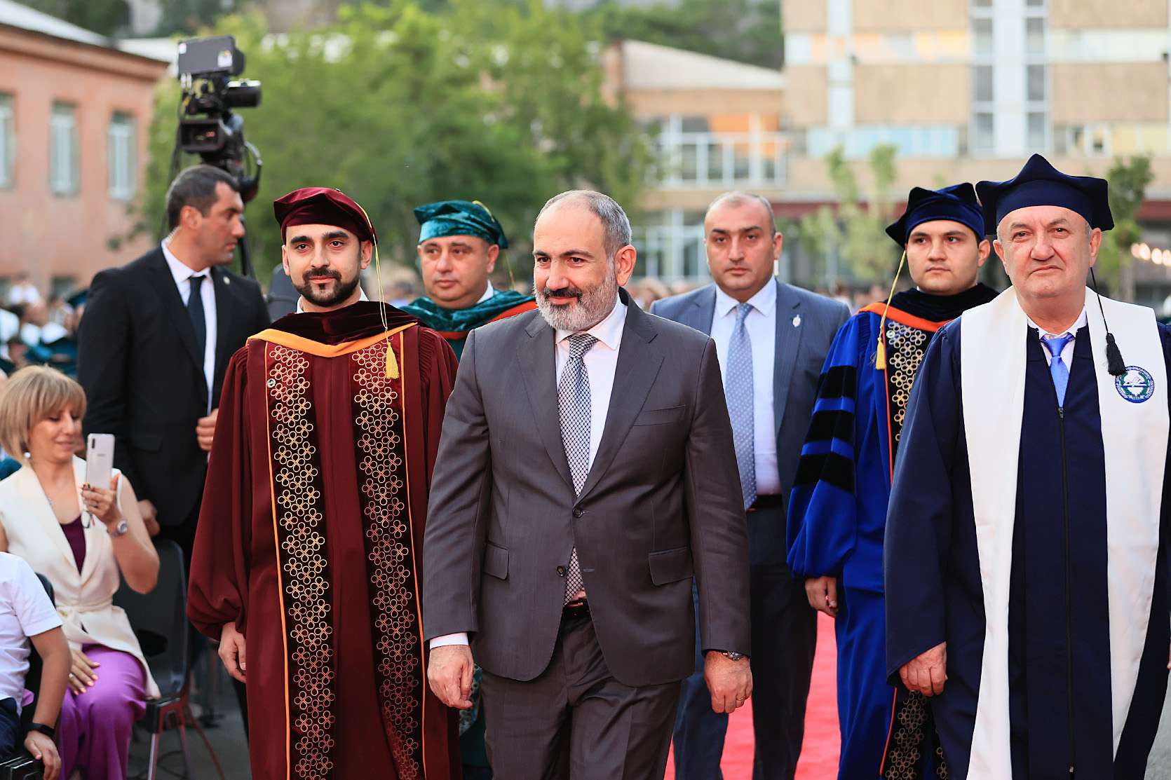 Пашинян принял участие в церемонии вручения дипломов выпускникам Национального политехнического университета (фото)