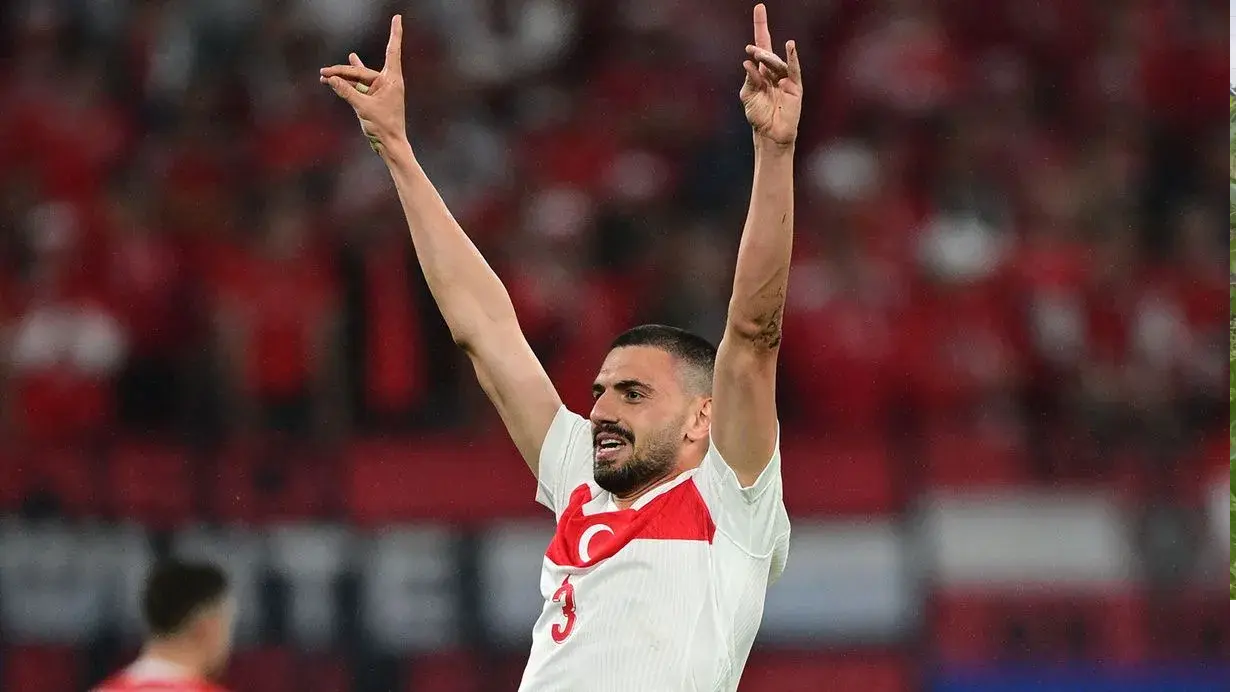 Demiral showed the symbol of the Turkish "Grey Wolves" in the match against Austria