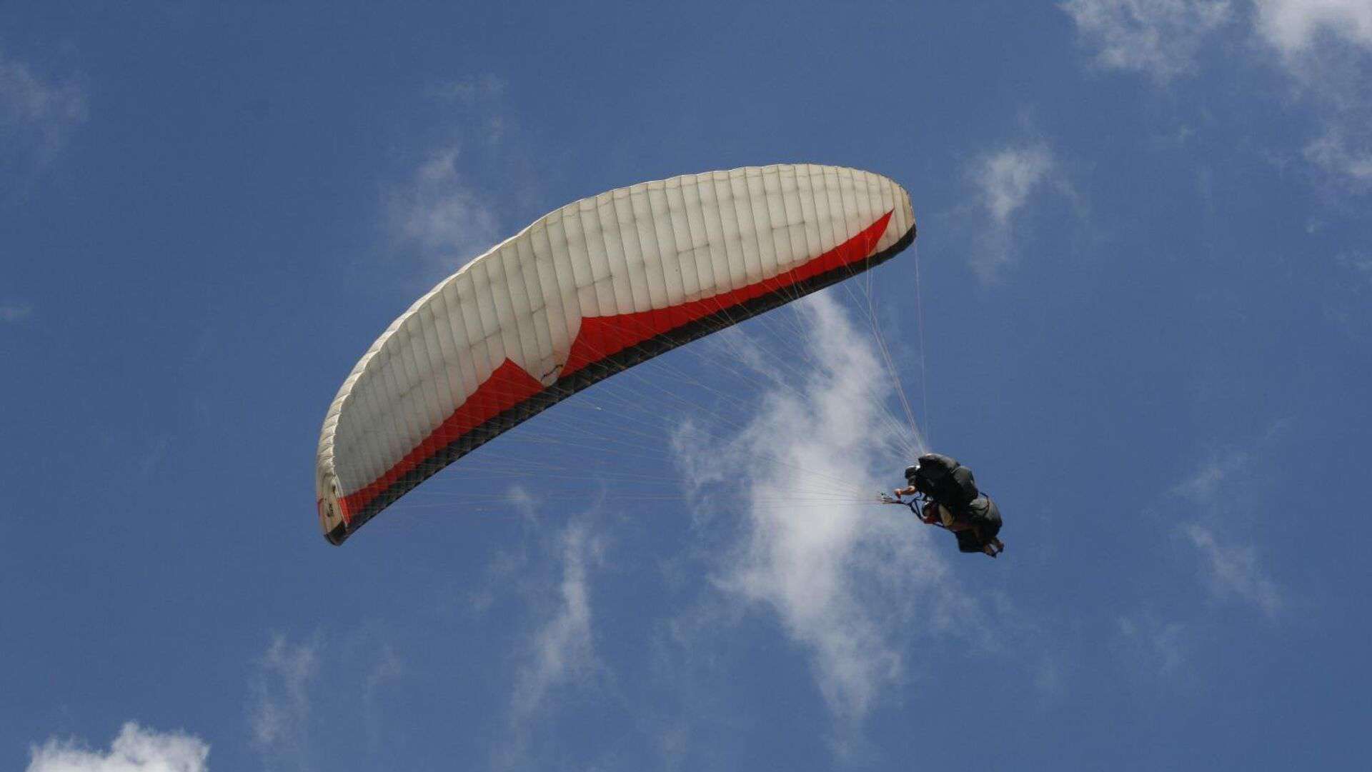 Բաթումիում պարաշյուտի ընկնելու հետևանքով զբոսաշրջիկ է մահացել