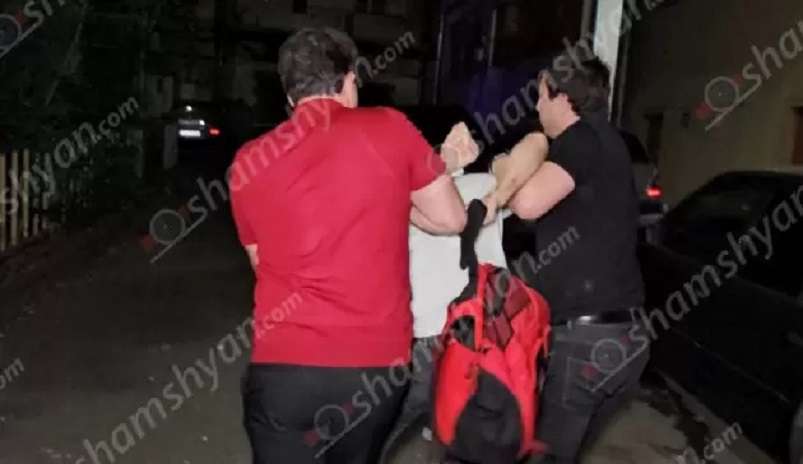 Շախմատի տան մոտ ոստիկանները կանխել են «մականունավոր» երիտասարդների կռիվը