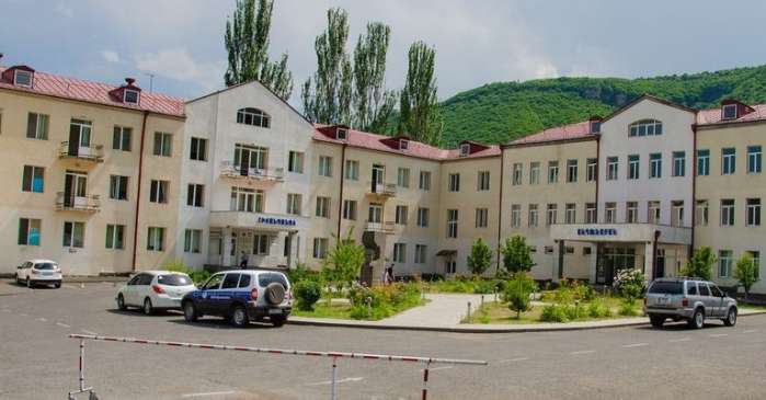 Սյունիքում հինգ երեխա, երկու մեծահասակ «սուր էկզոգեն թունավորում» ախտորոշմամբ տեղափոխվել են հիվանդանոց