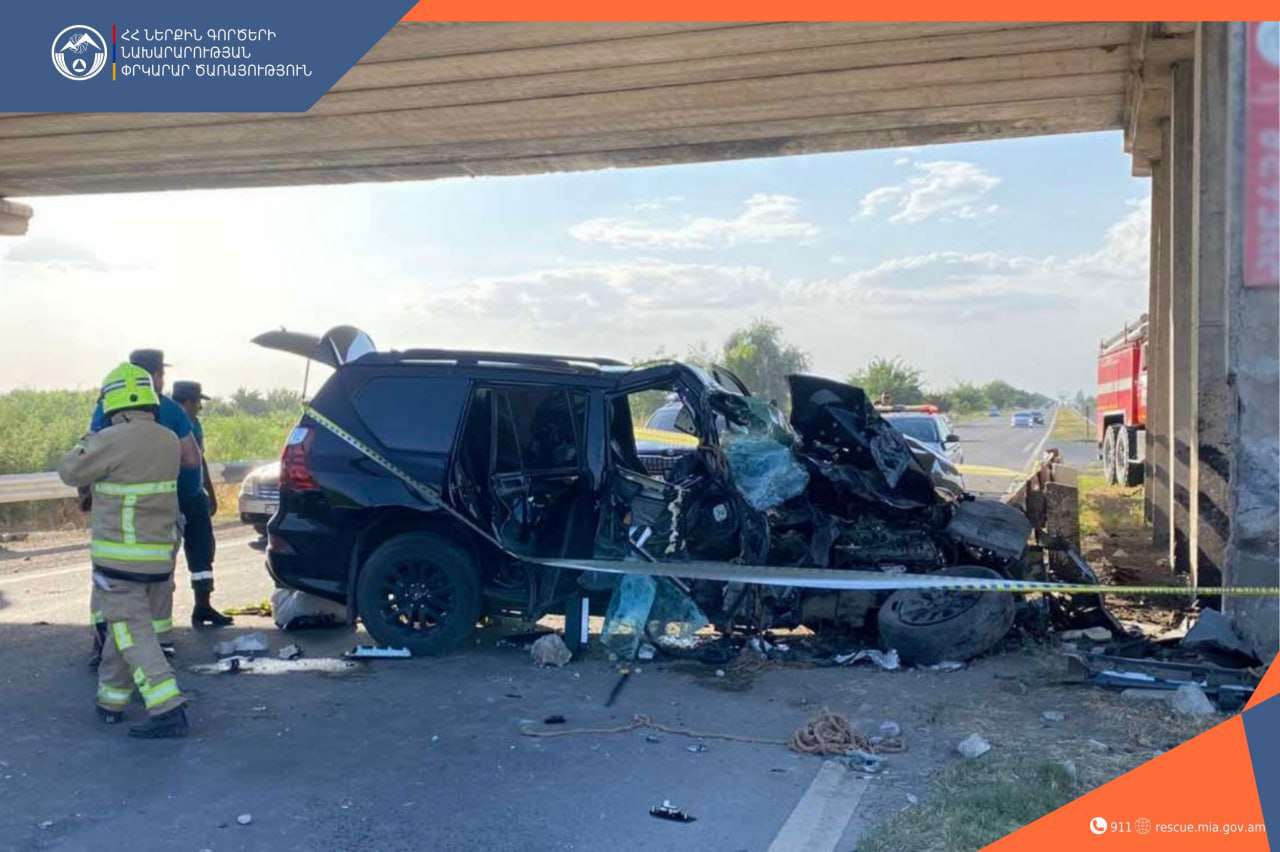 Ավտոմեքենան բախվել կամրջի հենասյուներին․ կան տուժածներ