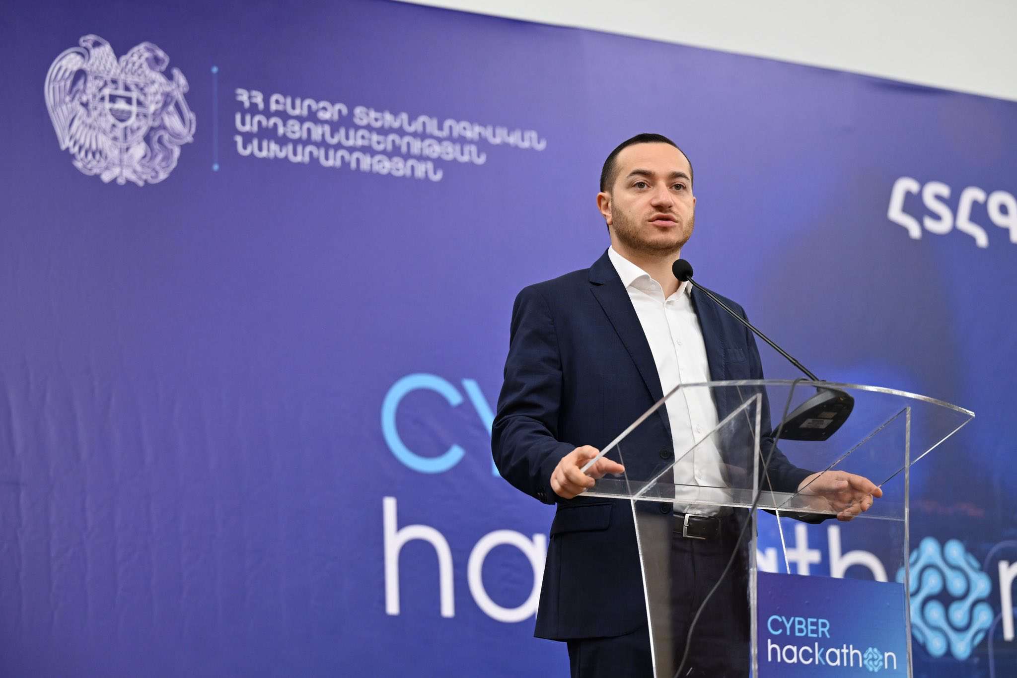 Պետք է ամրացնենք մեր «կիբեռվահանը»․ ԲՏԱ նախարար