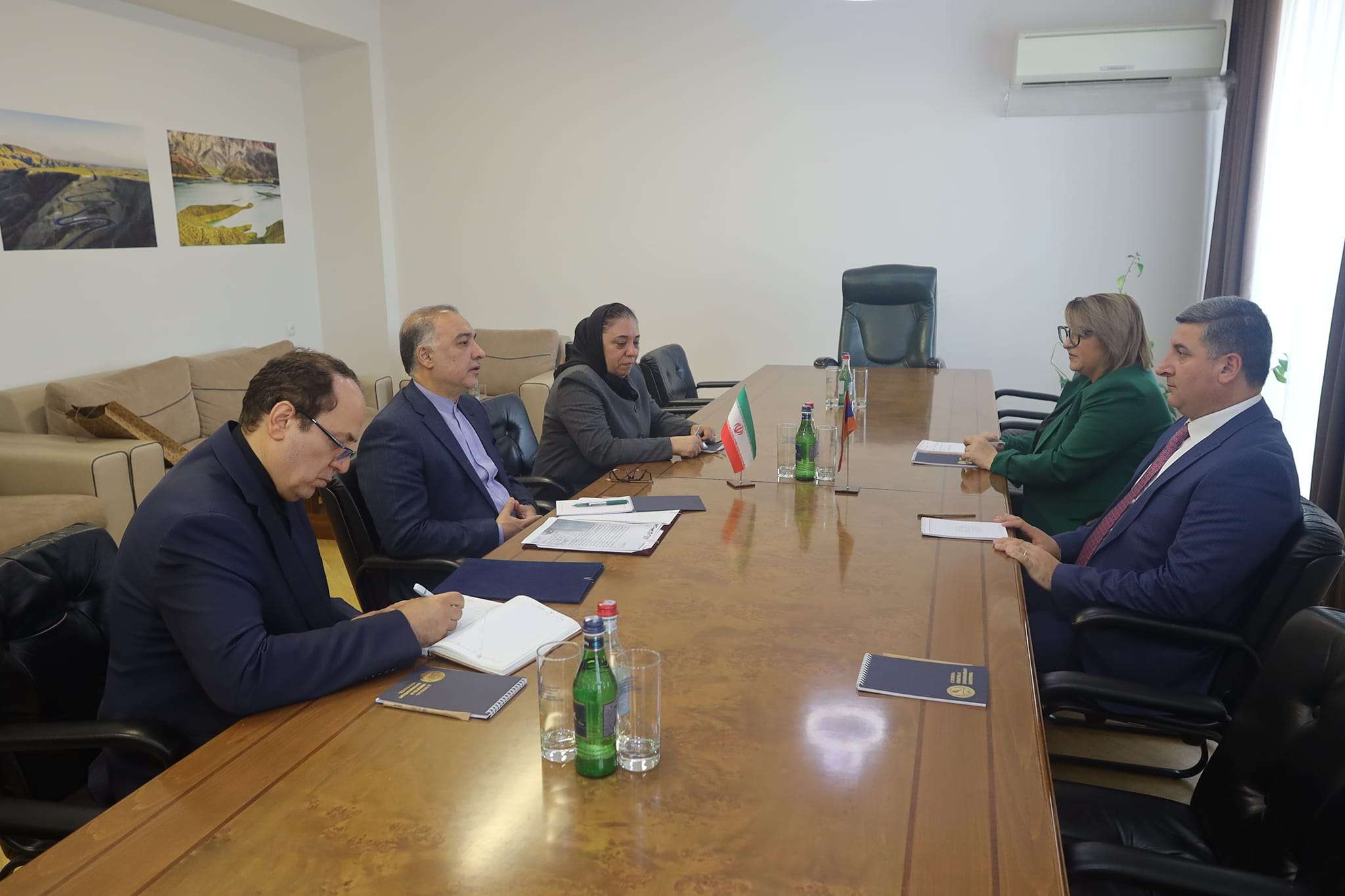 Ընդգծվել է Իրան-Հայաստան երրորդ էլեկտրահաղորդման գծի շինարարության ավարտի անհրաժեշտությունը