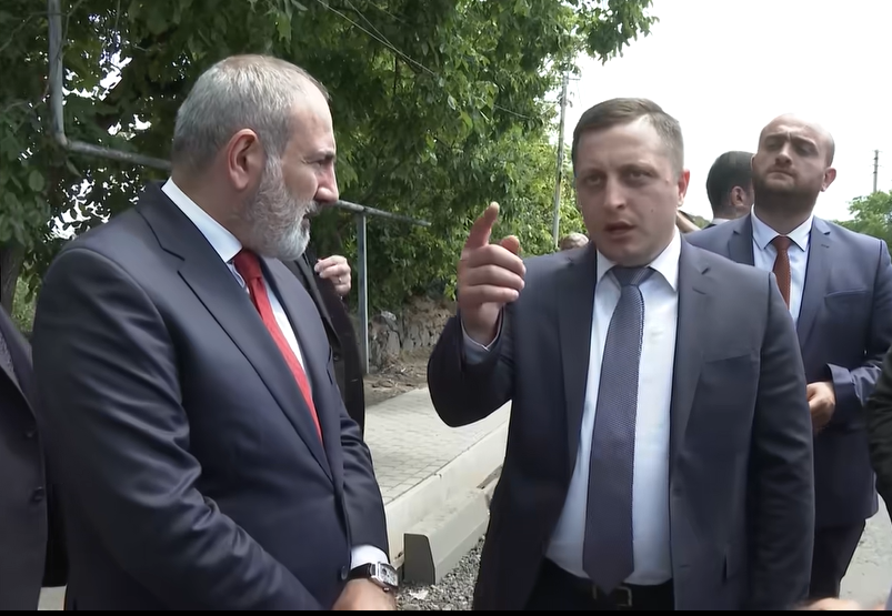 Վարչապետը ծանոթացել է Նոր Գեղի–Արգել-Արզական-Հրազդան ճանապարհի հիմնանորոգման աշխատանքներին (ՏԵՍԱՆՅՈՒԹ)