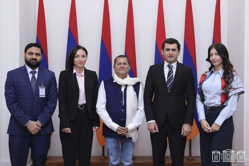 Armenia values and appreciates warm friendly relations with India; Hakob Arshakyan
