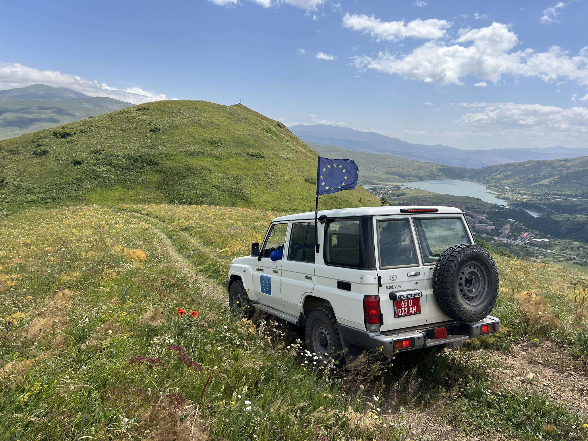 EU mission teams monitor the Armenian-Azerbaijani border