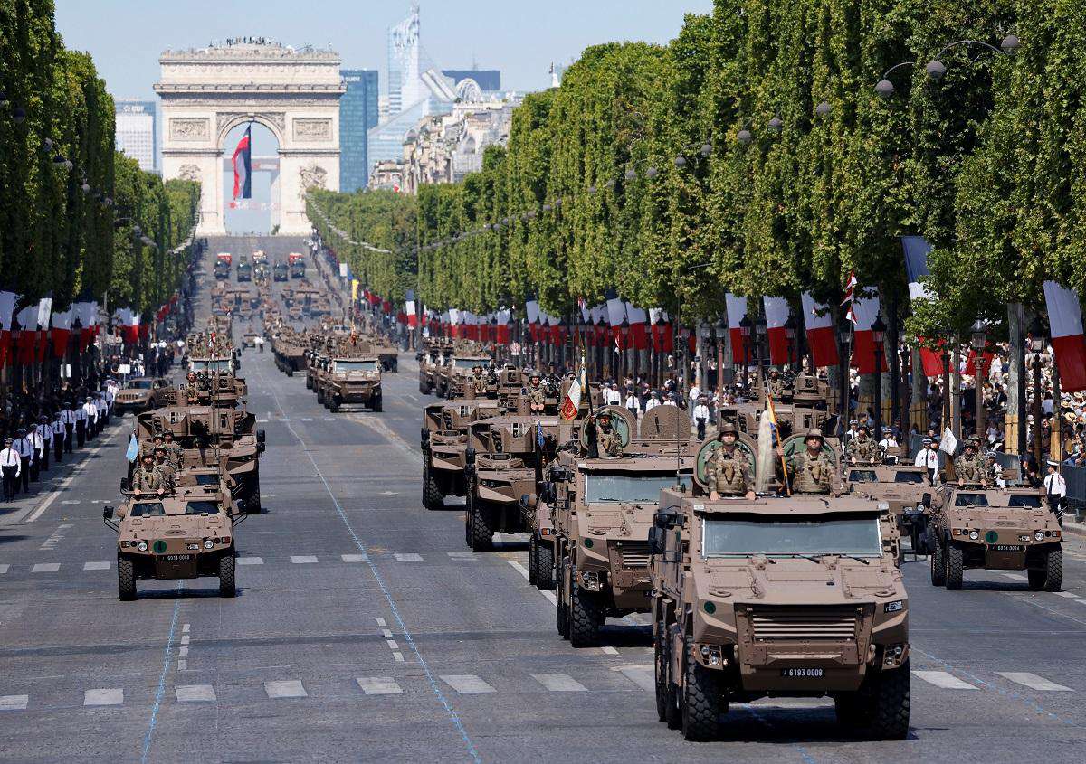 130 000 полицейских будут задействованы в поддержании порядка по случаю национального праздника во Франции