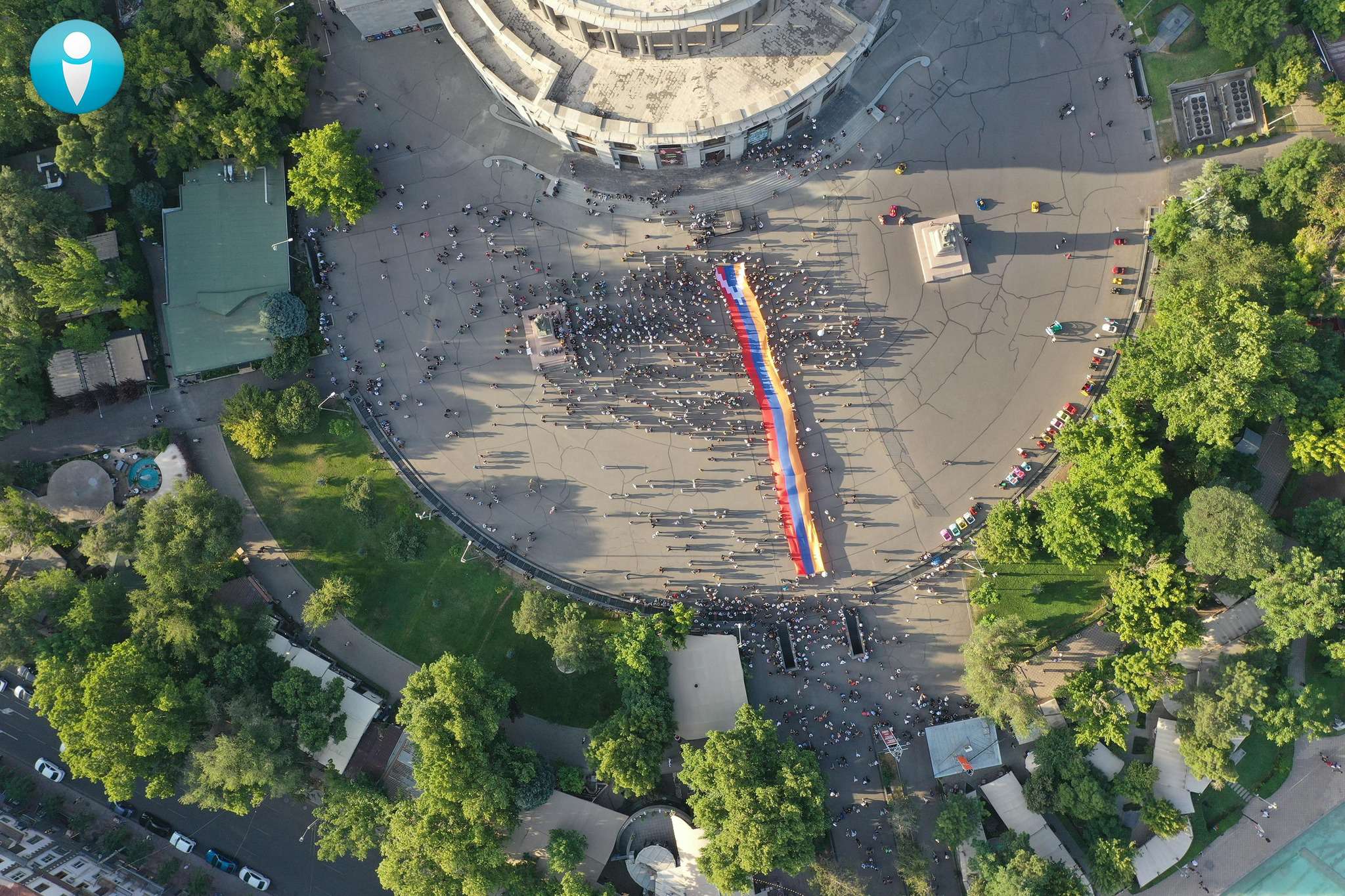 На 19:03 на площади Свободы и прилегающих территориях находилось около 2110 человек.