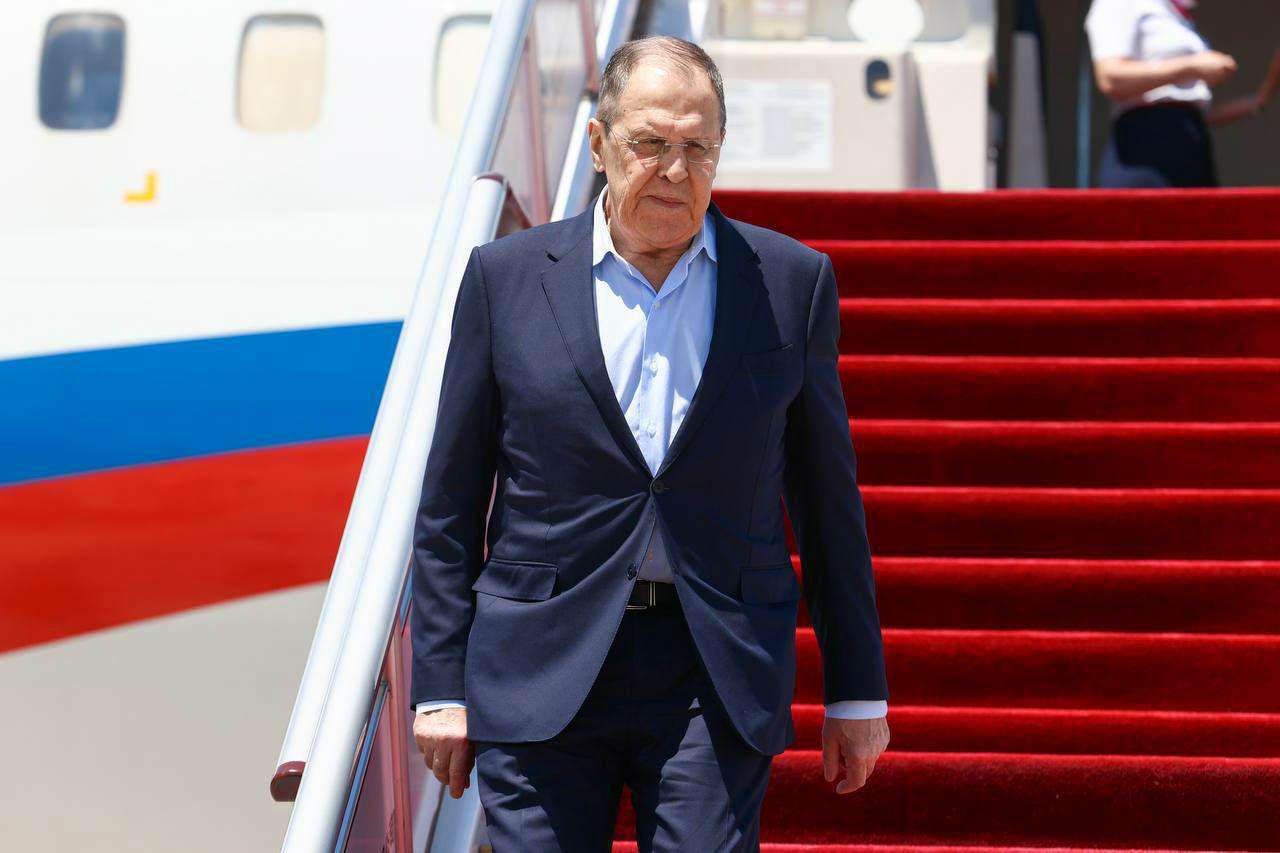 Лавров прибыл в Китай