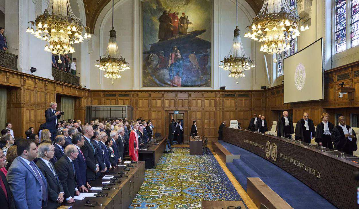 Israel violates the Palestinians' right to self-determination. UN court