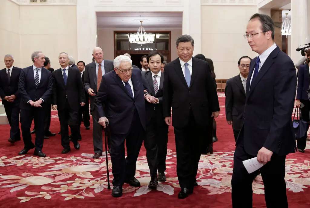 100-year-old Kissinger and Chinese President Xi met
