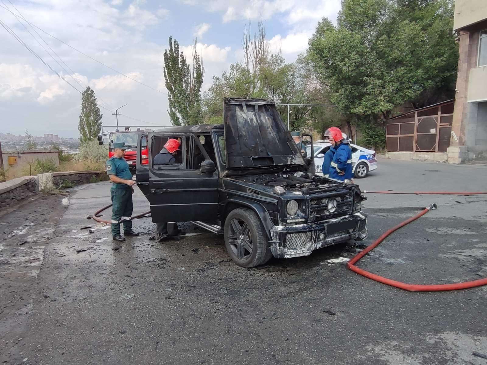 Նորքում հրդեհ է բռնկվել «Mercedes-Benz» մակնիշի ավտոմեքենայում