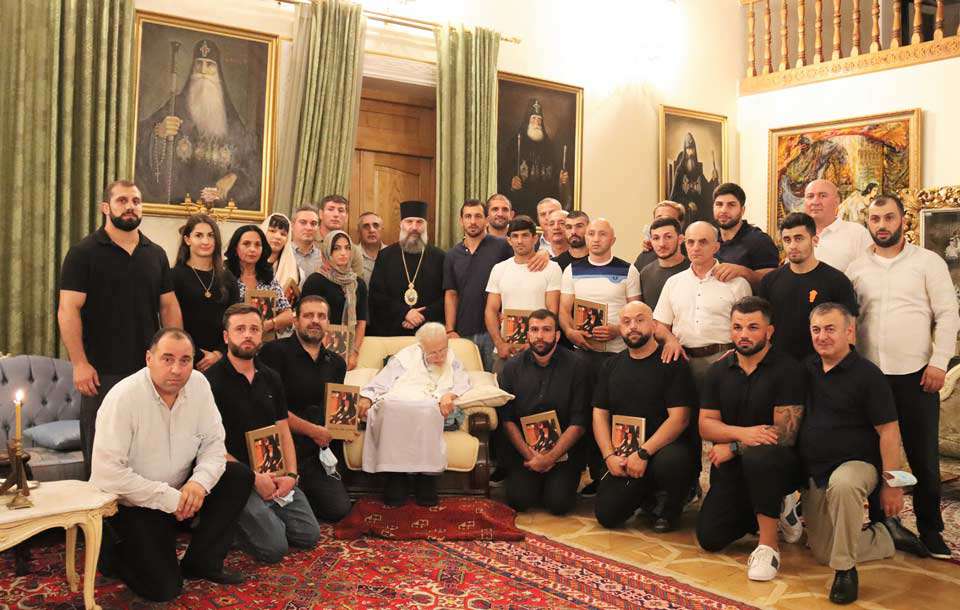 Վրաստանի կաթողիկոս Իլյա Բ-ը հանդիպել է օլիմպիական խաղերի մեկնող ըմբիշներին