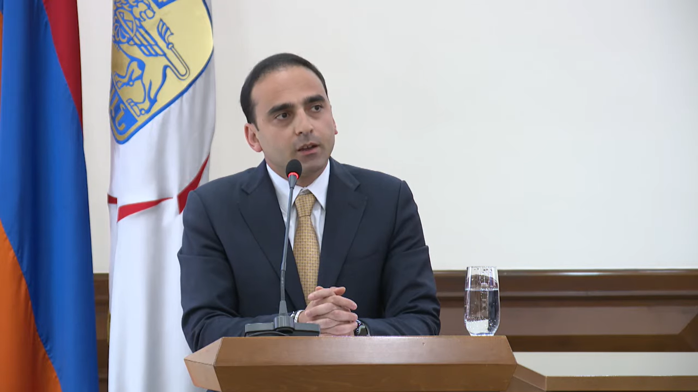 «Փորձել եմ չմտնել կուլիսային, ներթիմային ինտրիգների մեջ». Տիգրան Ավինյան (ՏԵՍԱՆՅՈՒԹ)