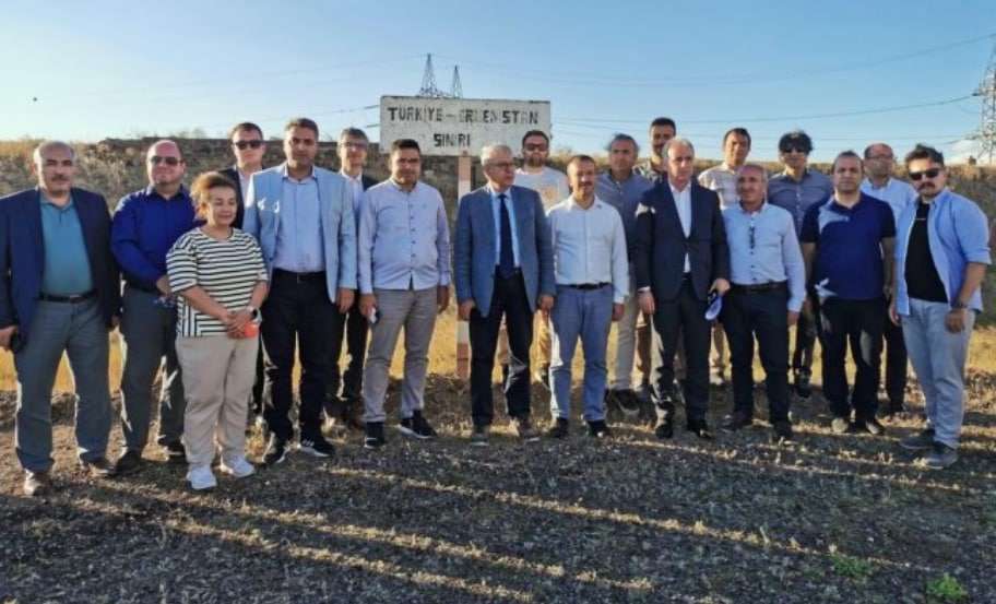 Сердар Кылыч  посетил турецко-армянскую границу Карсской области